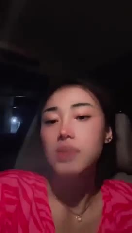 Jessica Intan Di Mobil