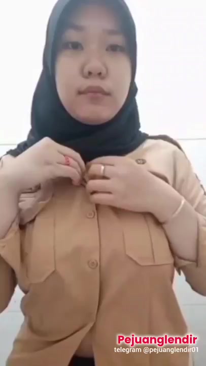 hij4ber c4ntik Pr4muk4 Calon Bidan Vir4l 1