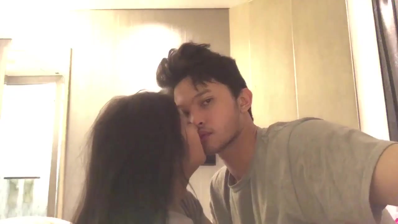 Staycation Lagi Bareng Ayang
