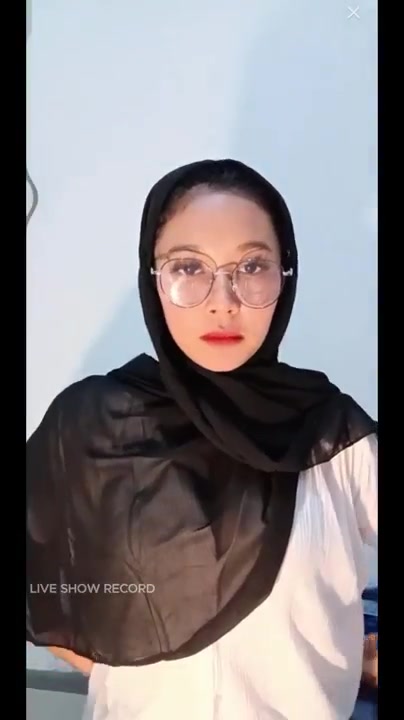 J1lb4b c4ntik Pertama Kalinya